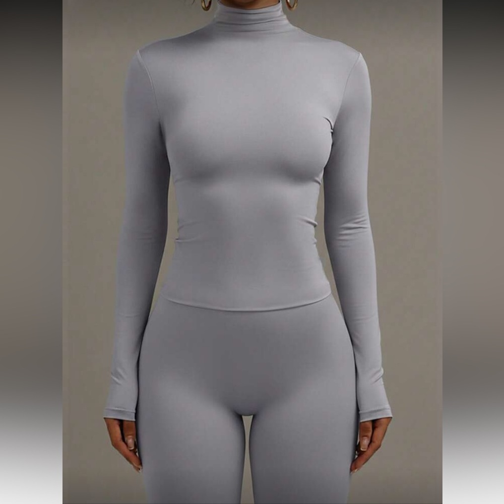 ☁️ Stretchy Turtleneck Long sleeve
